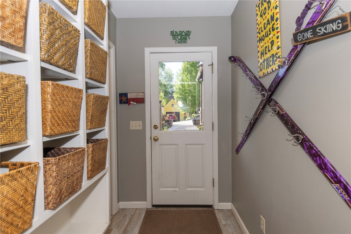 102 S High Street Property Photo 33