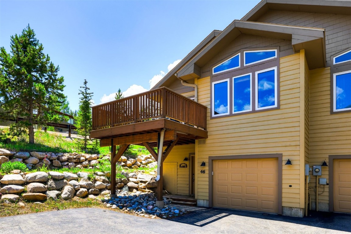 Running Bear Townhomes Real Estate Listings Main Image