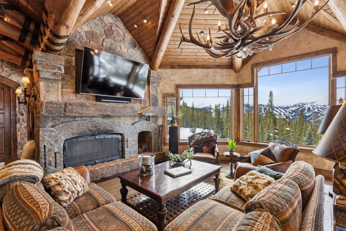 300 Little Sallie Barber Trail Property Photo 10