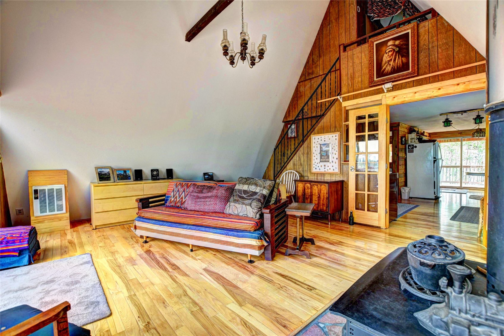 567 Haida Road Property Photo 5