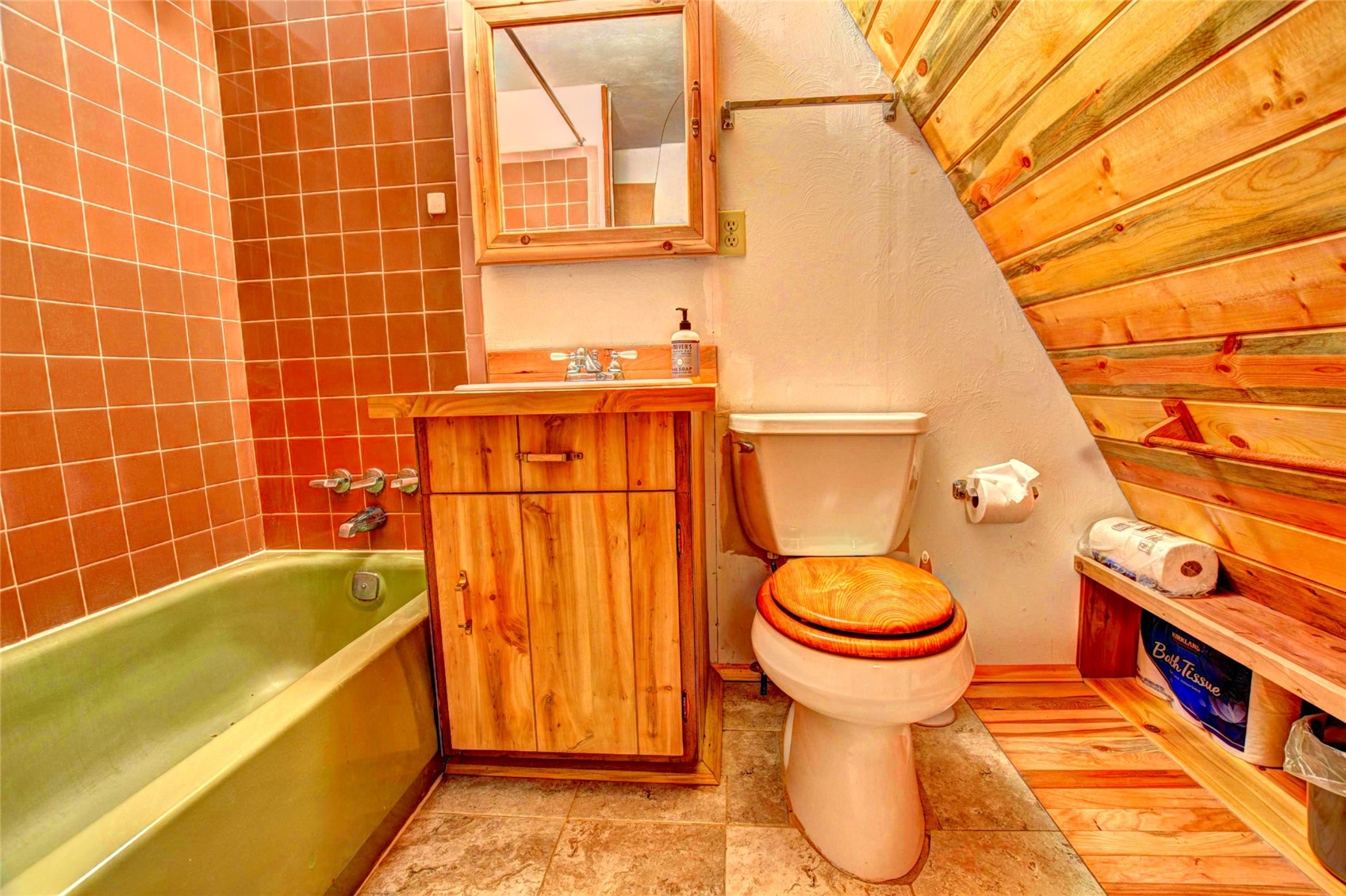 567 Haida Road Property Photo 34