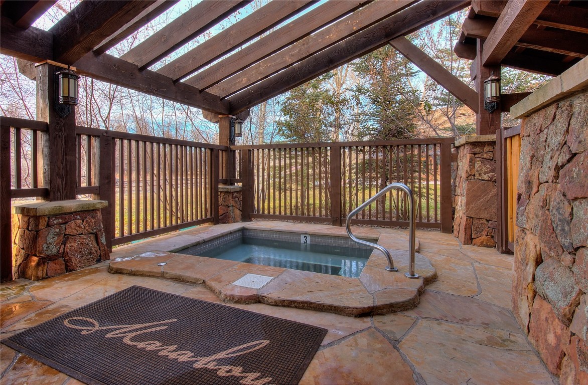 27095 Fire Song Road Property Photo 21