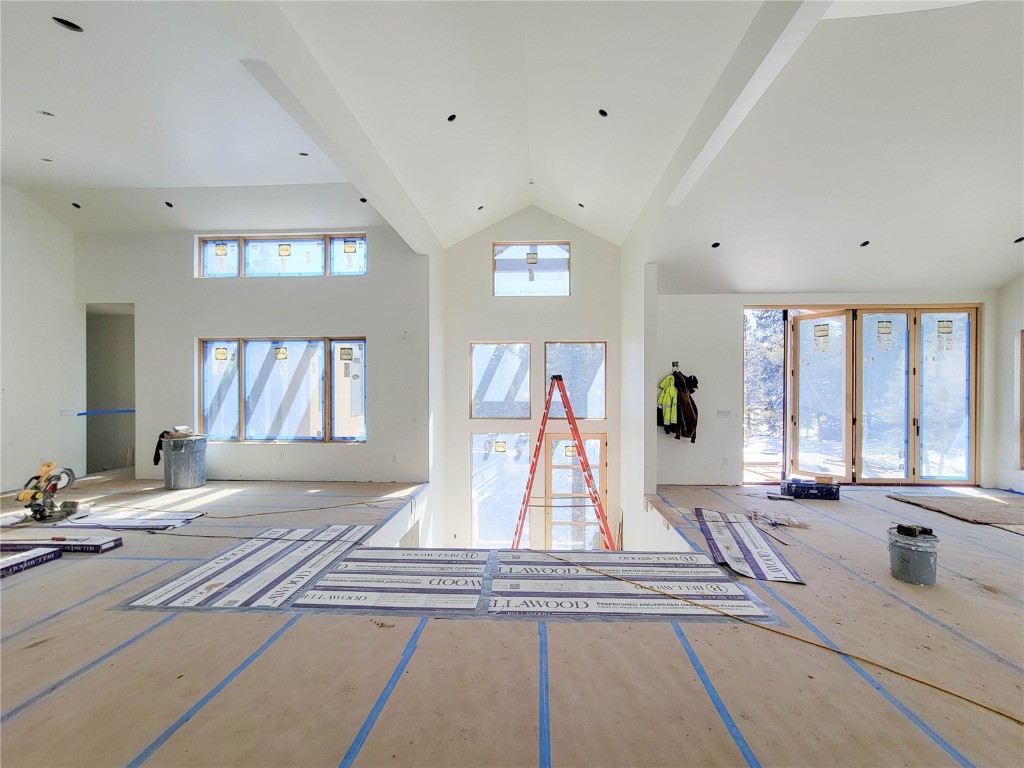 2035 Highlands Drive Property Photo 19