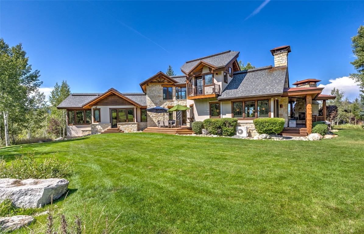 1144 Redwoods DRIVE