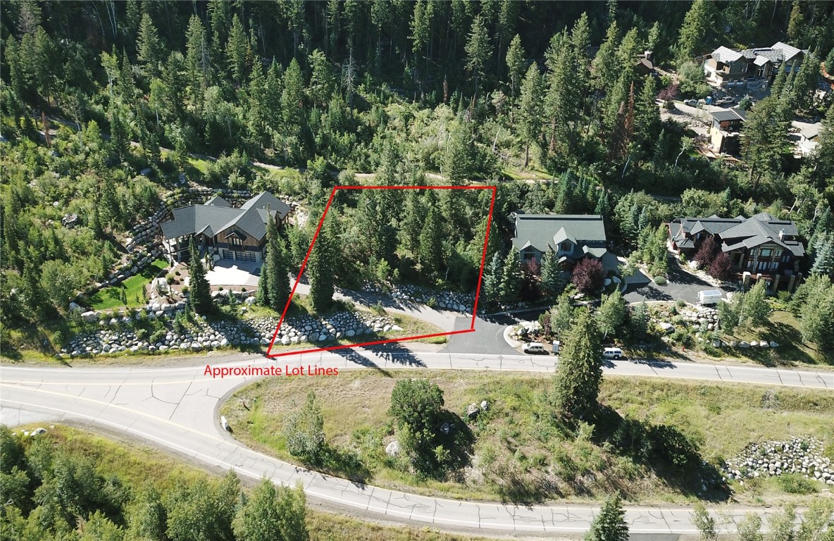 1028 Steamboat Boulevard Property Photo 2