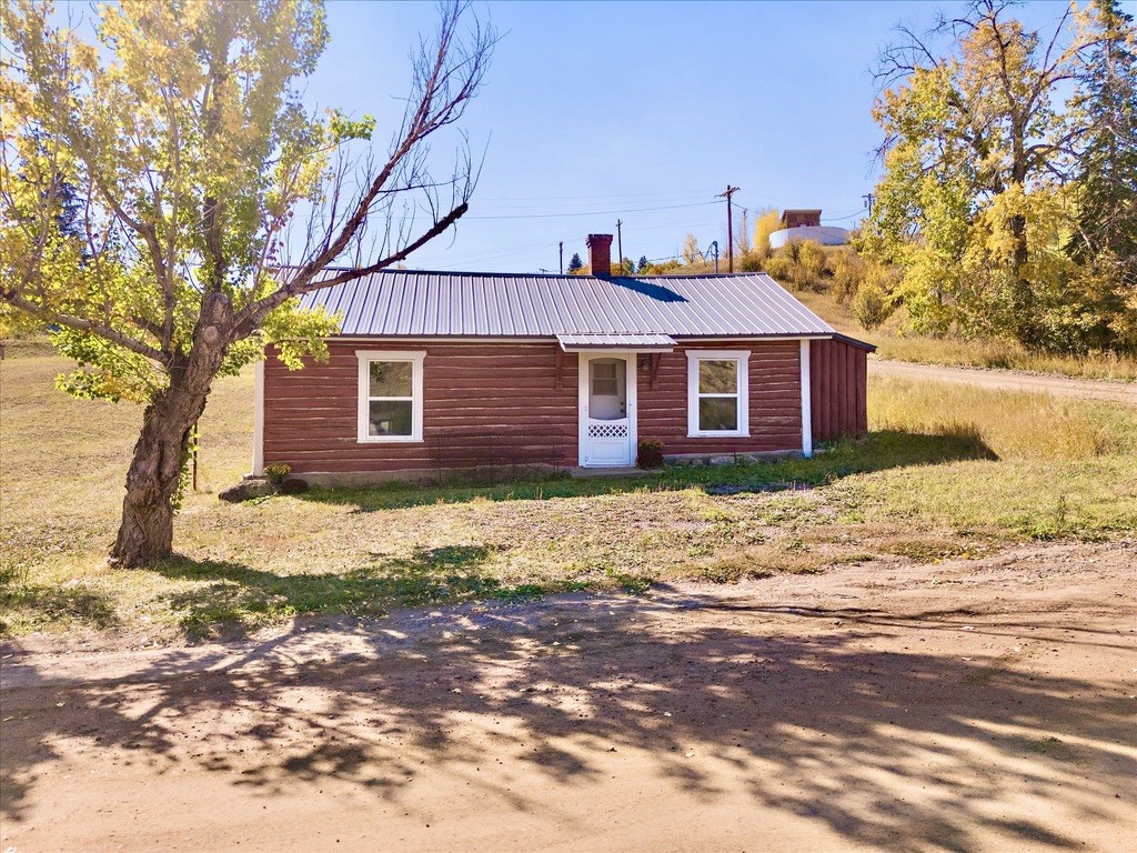 131 W Virginia Street Property Photo 4