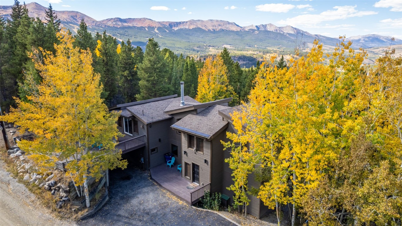 537 Moonstone Road Property Photo