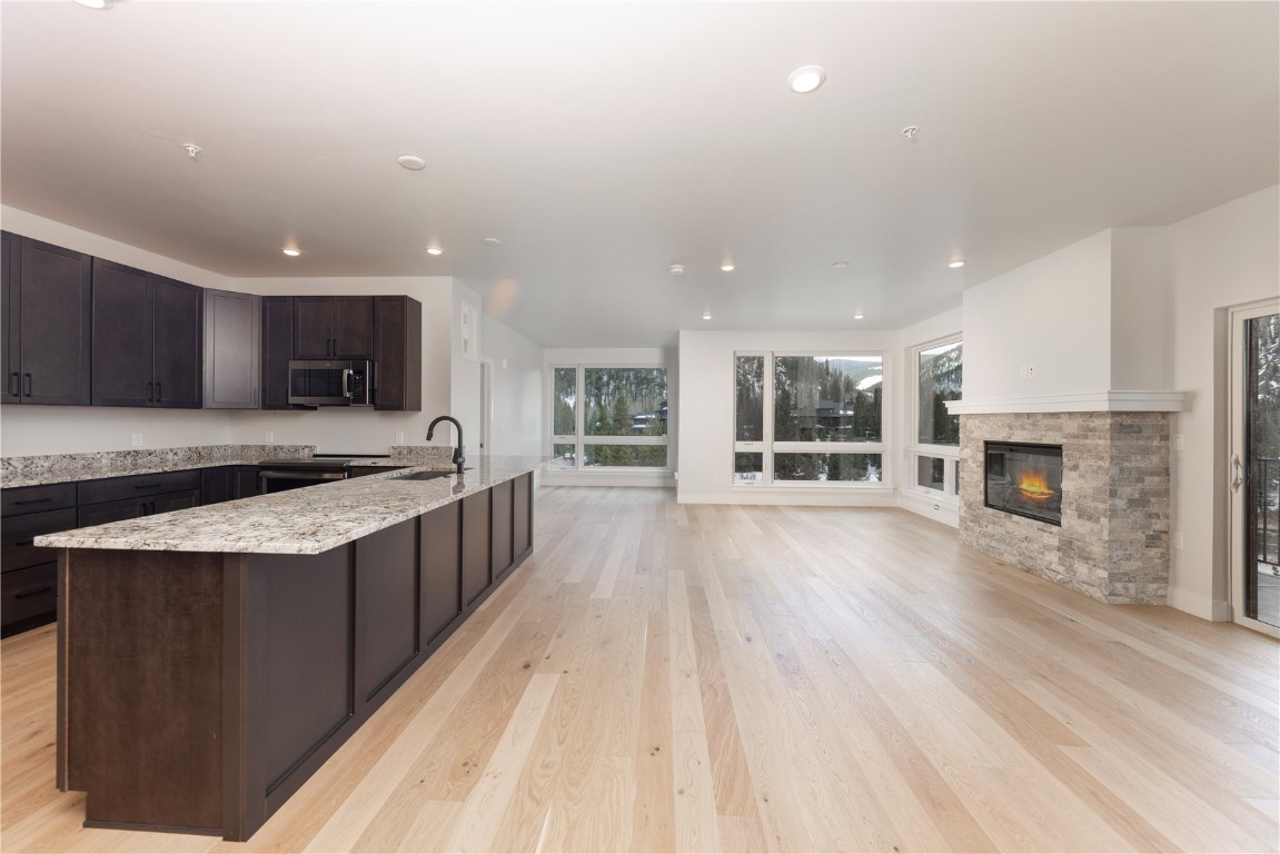 35 Argentine Court 106 Property Photo 6