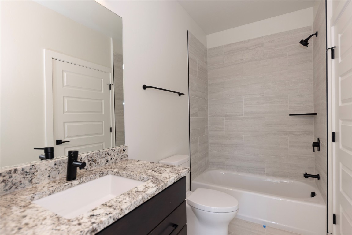 35 Argentine Court 106 Property Photo 32