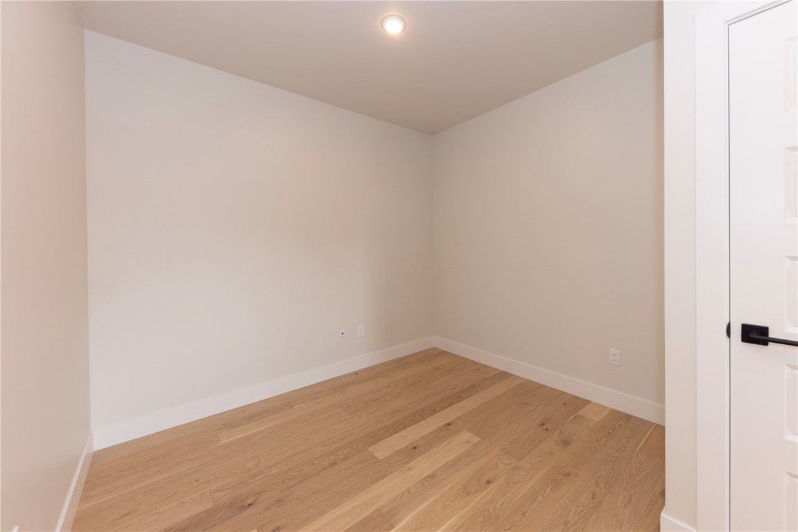 35 Argentine Court 106 Property Photo 34