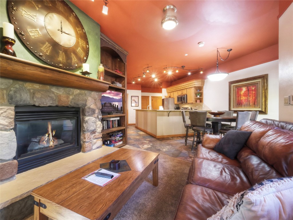 Arapahoe Lodge Condo Real Estate Listings Main Image
