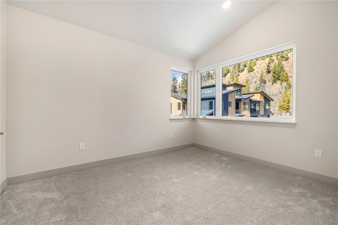 632 Montezuma Road C-3 Property Photo 11