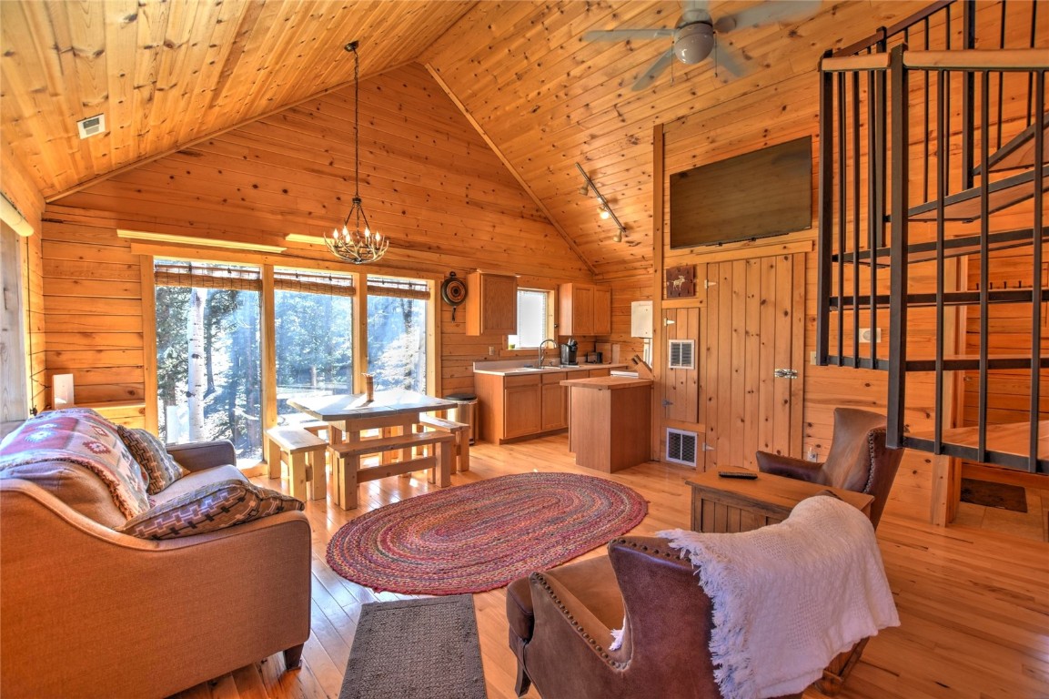 2377 Stagestop Road Property Photo 4