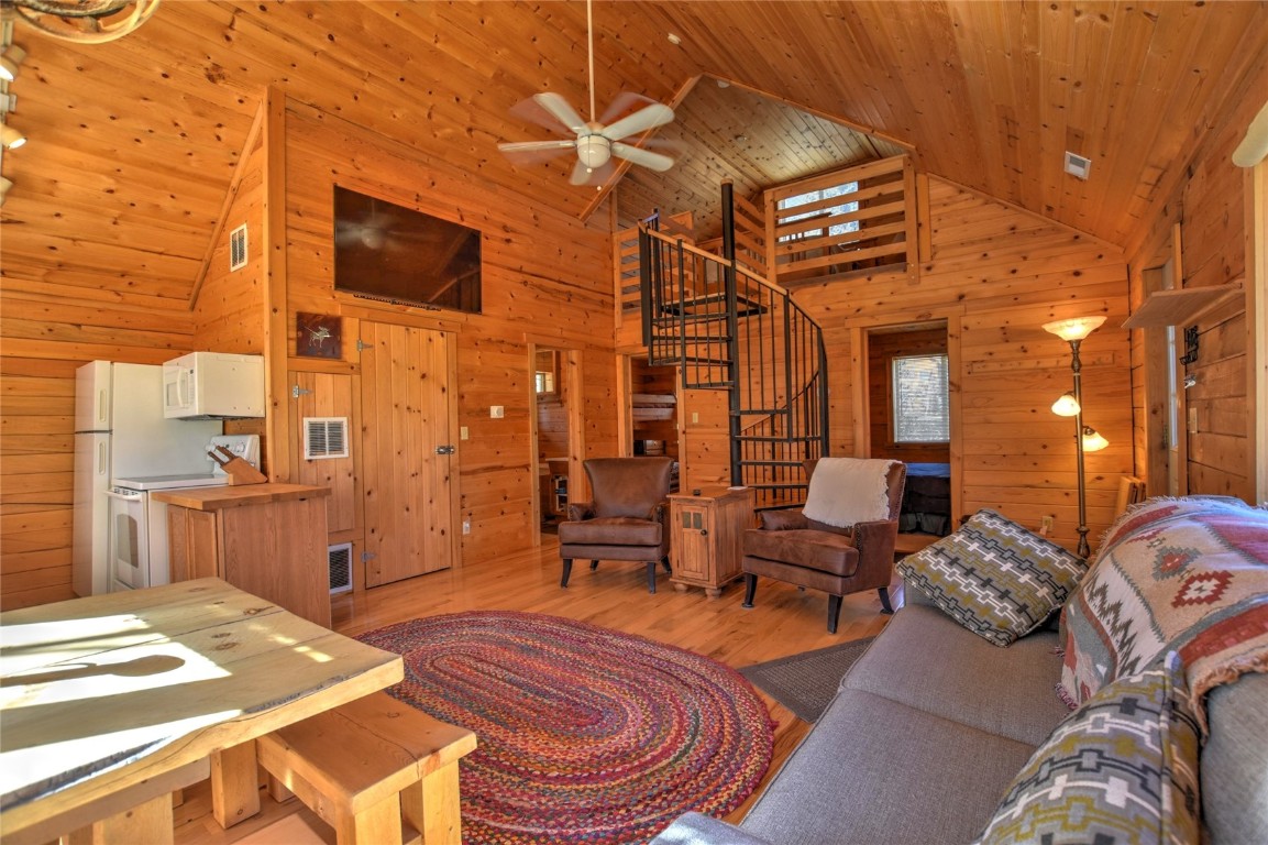 2377 Stagestop Road Property Photo 16