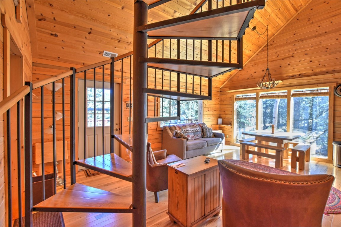 2377 Stagestop Road Property Photo 25