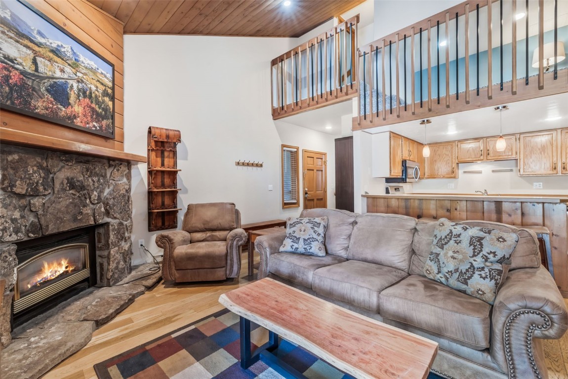 Deer Creek Condo Real Estate Listings Main Image