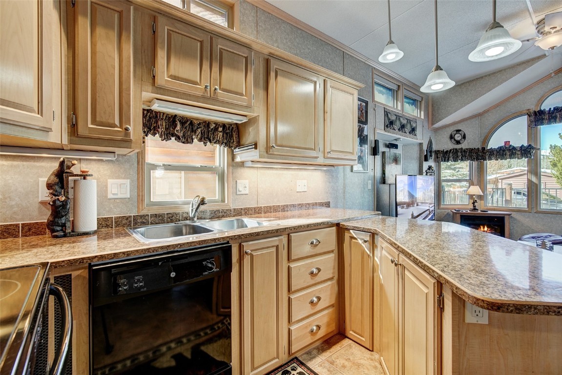 85 Revett Drive 73 Property Photo 6