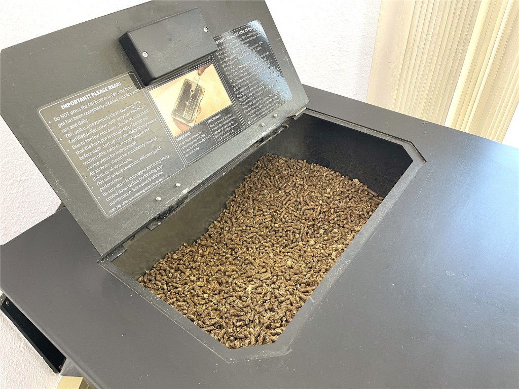 2584 High Creek Road Property Photo 16