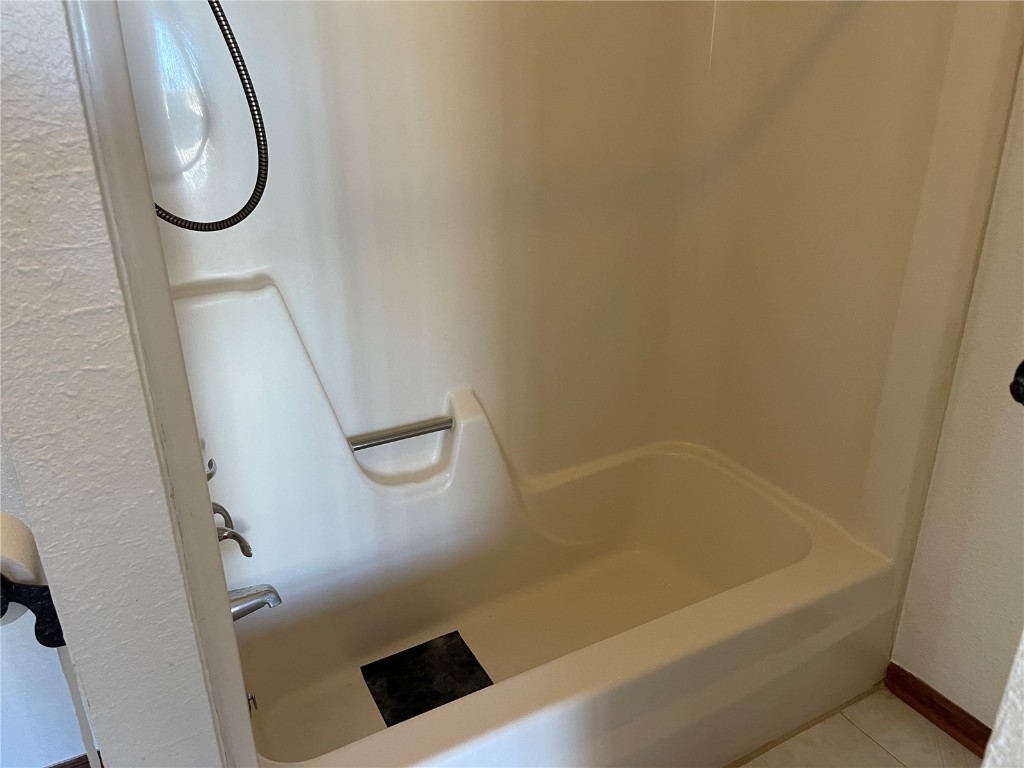 2584 High Creek Road Property Photo 21