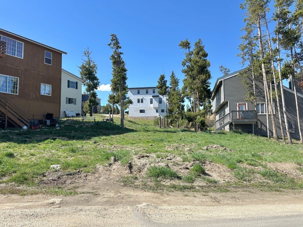 816 Wapiti DRIVE