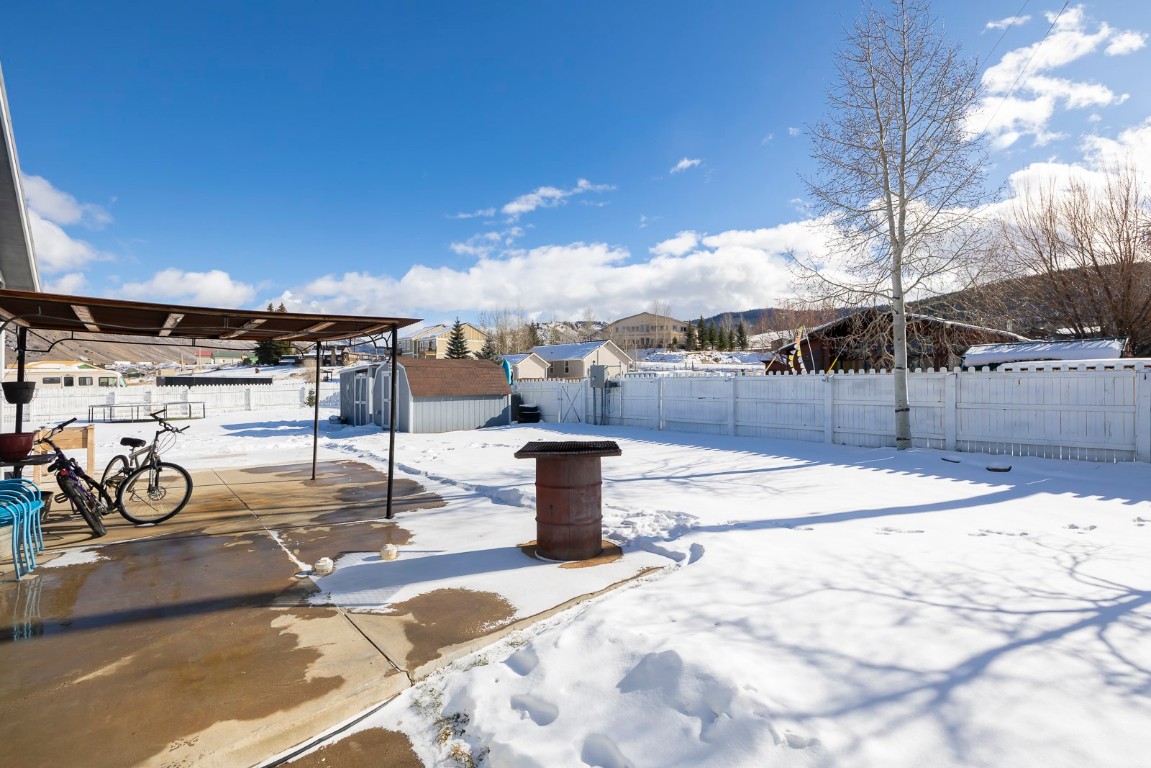 102 E Nevava Street Property Photo 47