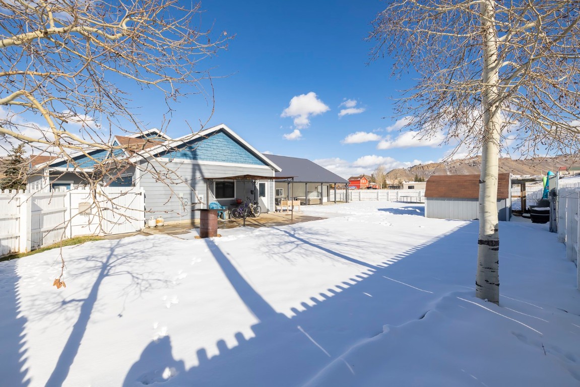 102 E Nevava Street Property Photo 48