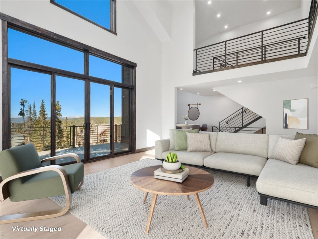 526 N Fuller Placer Road Property Photo 1