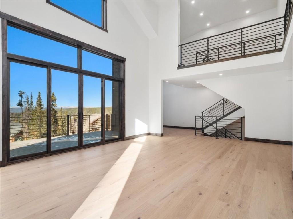 526 N Fuller Placer Road Property Photo 2