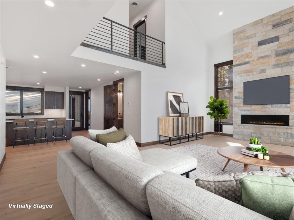 526 N Fuller Placer Road Property Photo 6