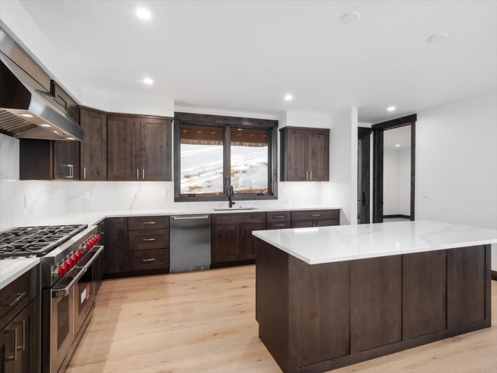 526 N Fuller Placer Road Property Photo 11