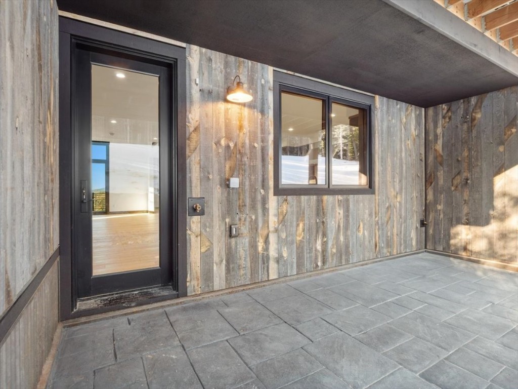 526 N Fuller Placer Road Property Photo 13