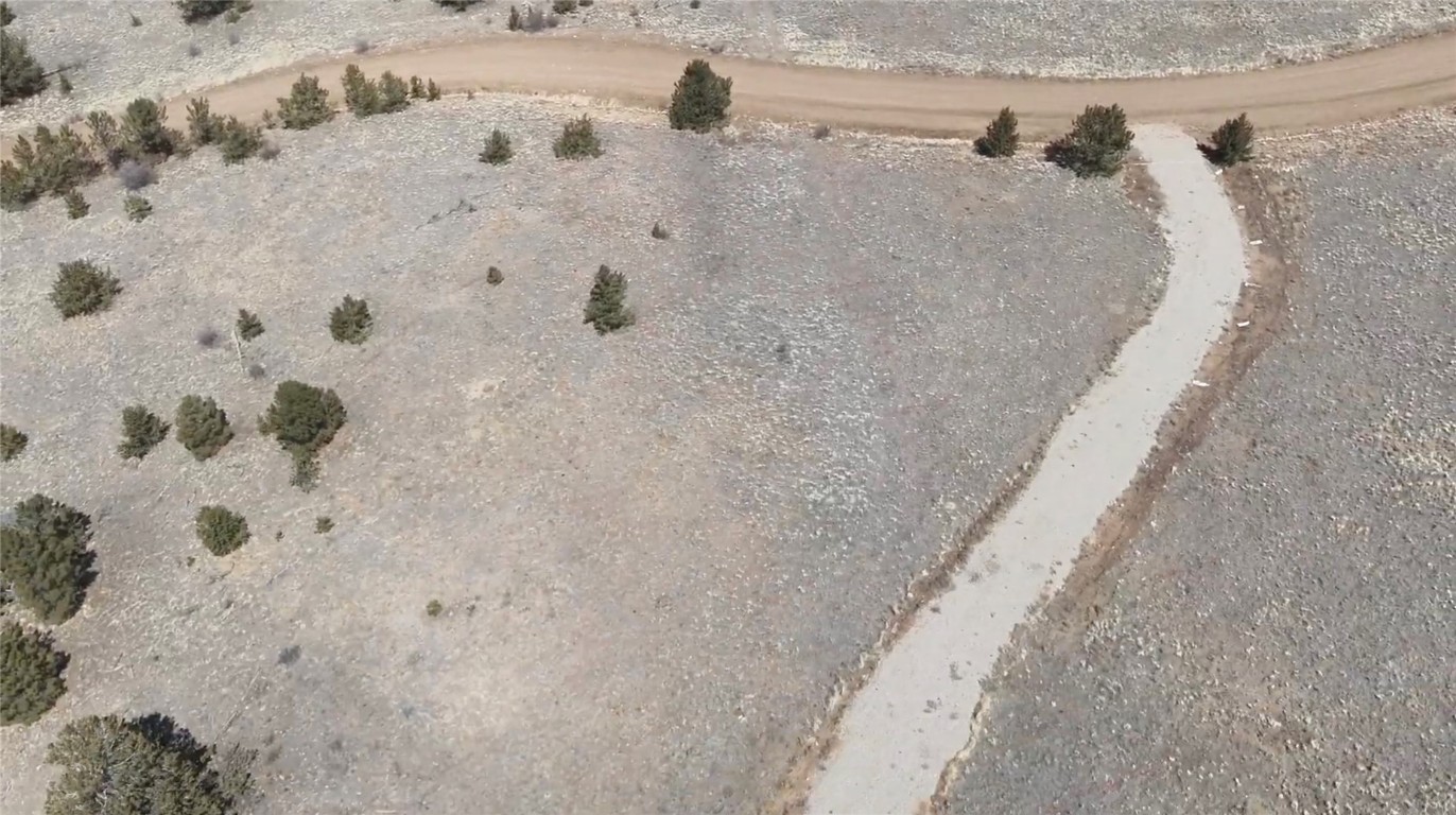 983 La Plata Circle Property Photo 6