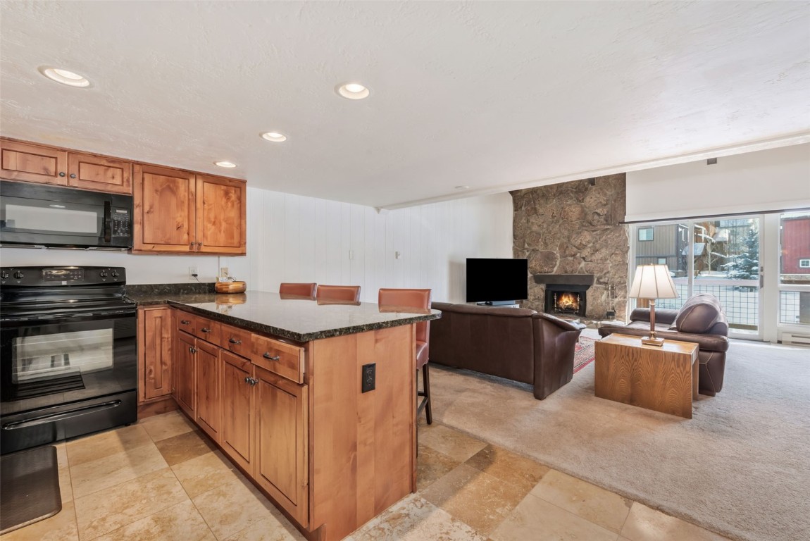 465 Tamarack Drive B205 Property Photo 6