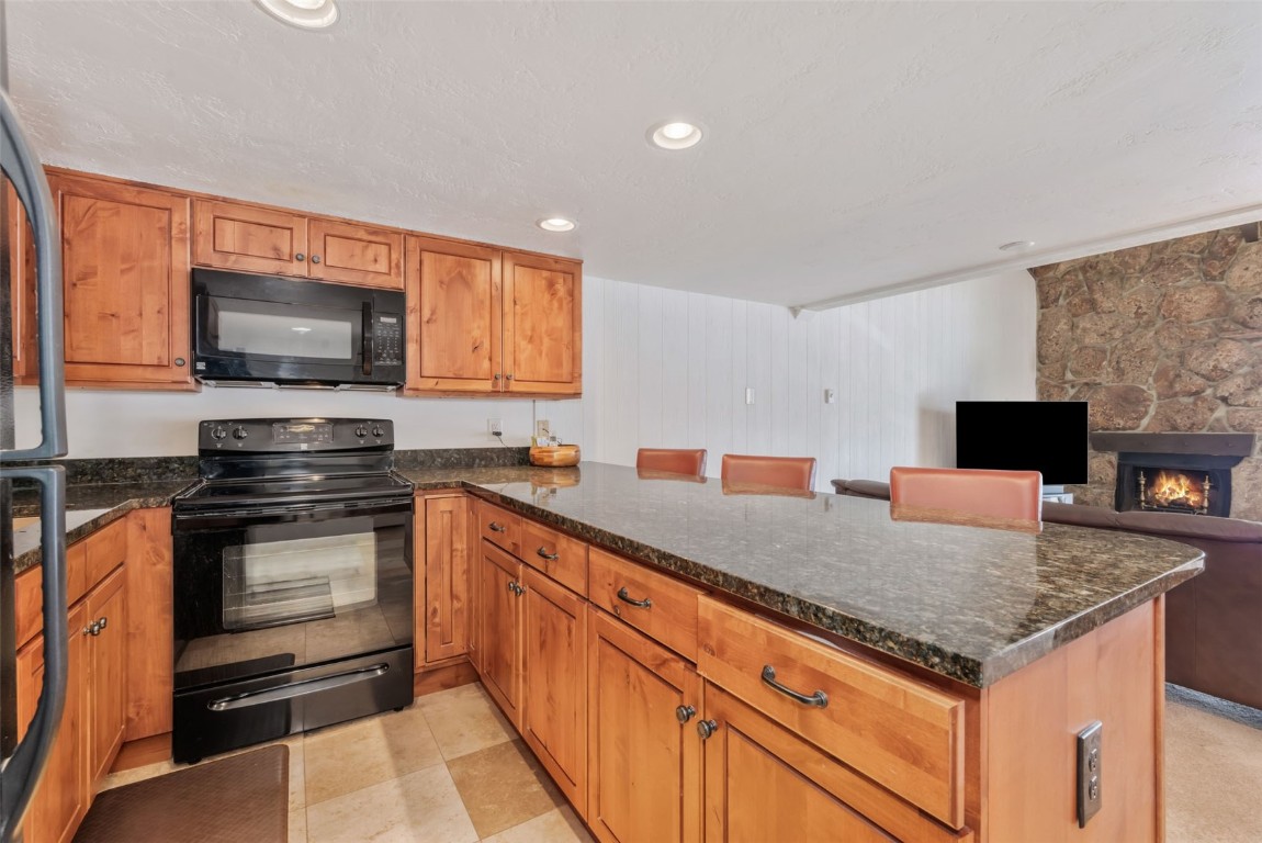 465 Tamarack Drive B205 Property Photo 7