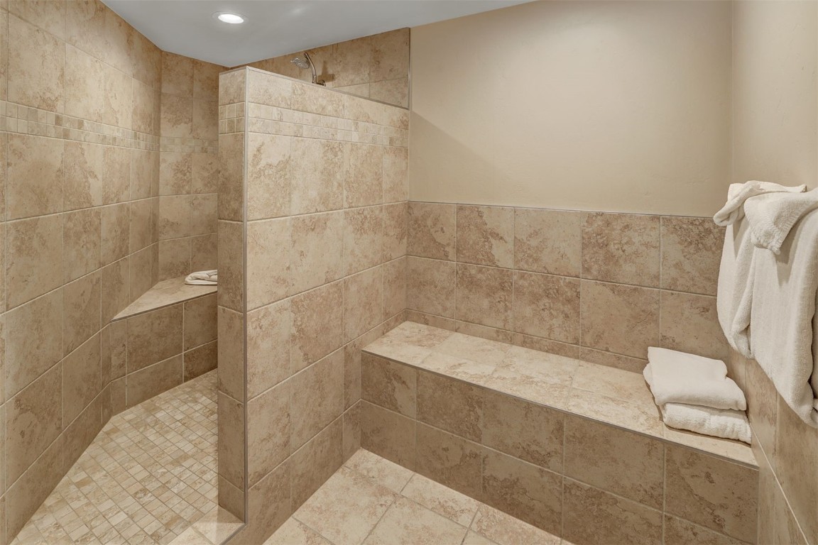 640 Village Road 4313 Property Photo 10