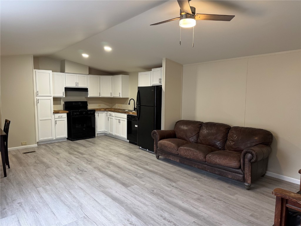 400 Willow Bend 17 Property Photo 16