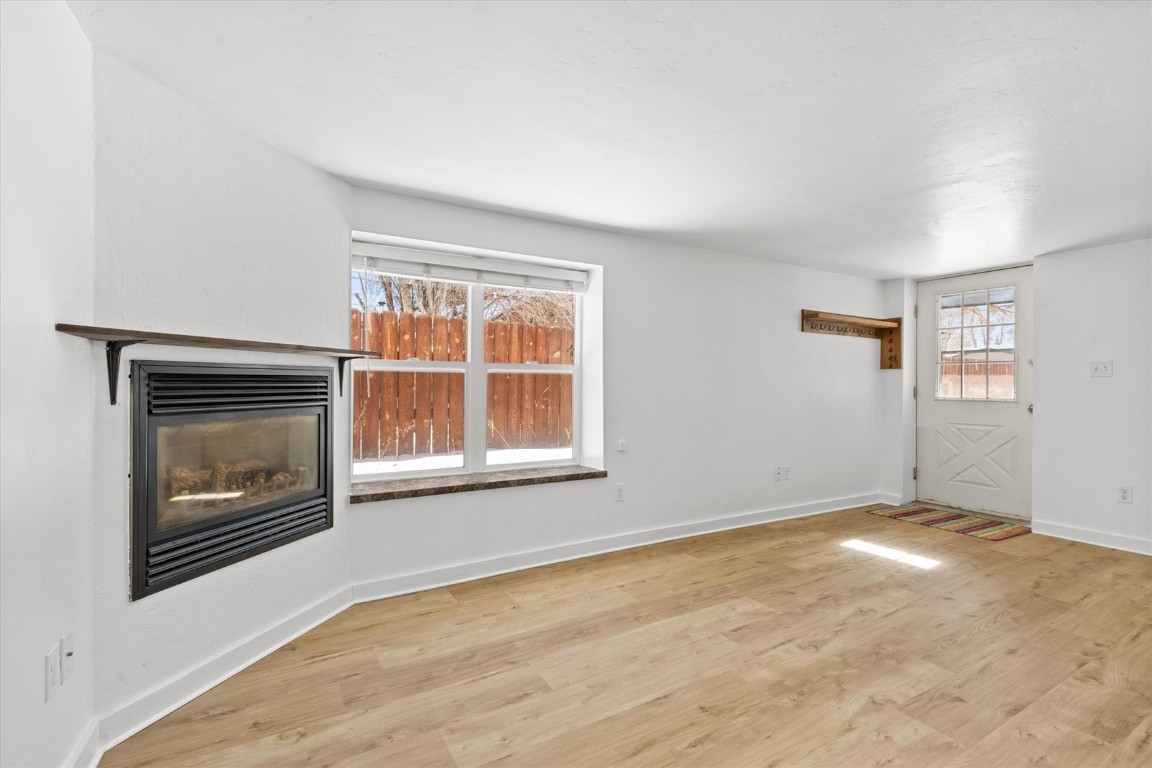 456 E Washington Avenue Property Photo