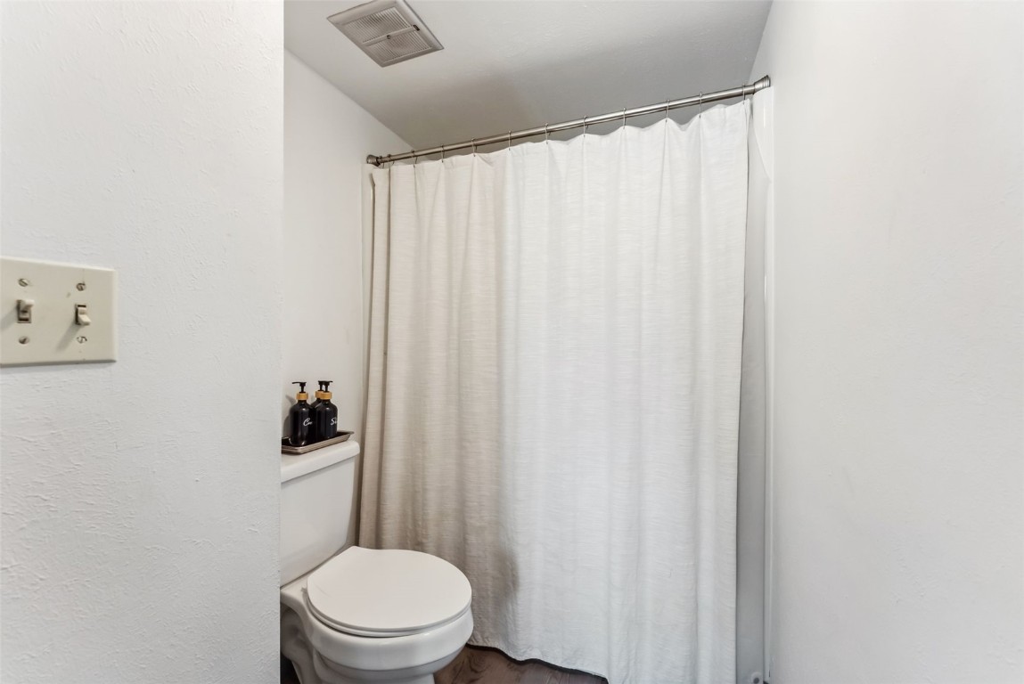 220 E La Bonte Street 230 Property Photo 17