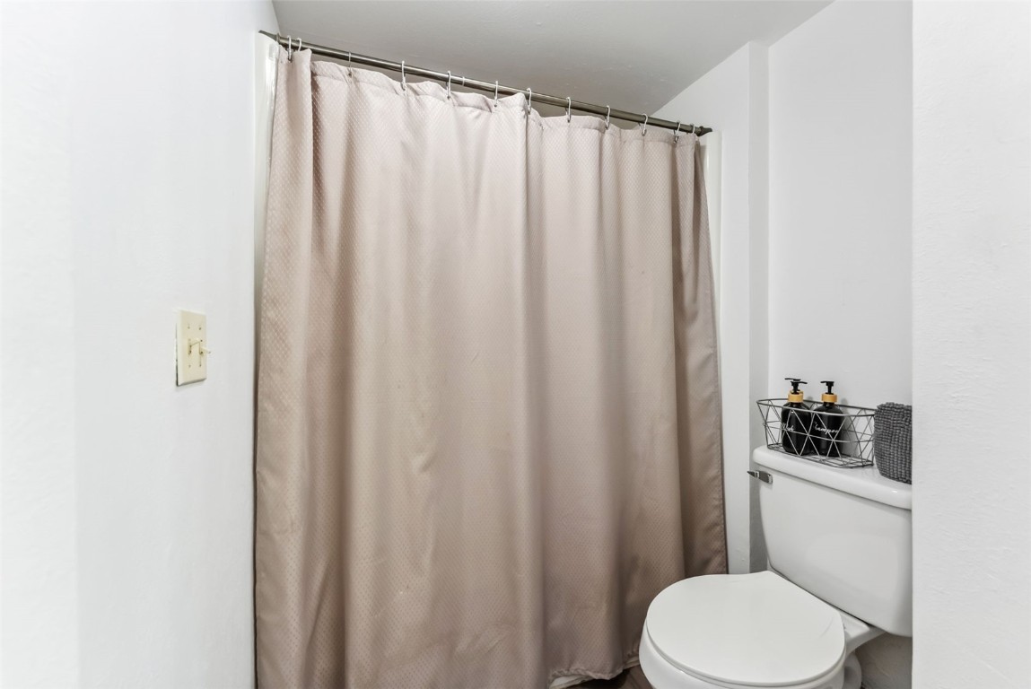 220 E La Bonte Street 230 Property Photo 26