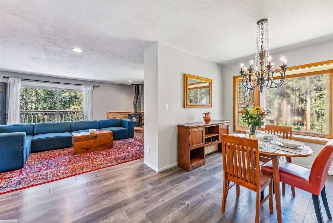 49 Regal Circle Property Photo 4