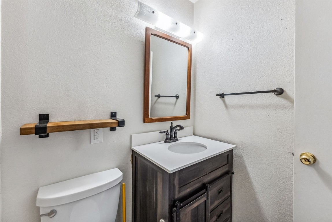 49 Regal Circle Property Photo 12