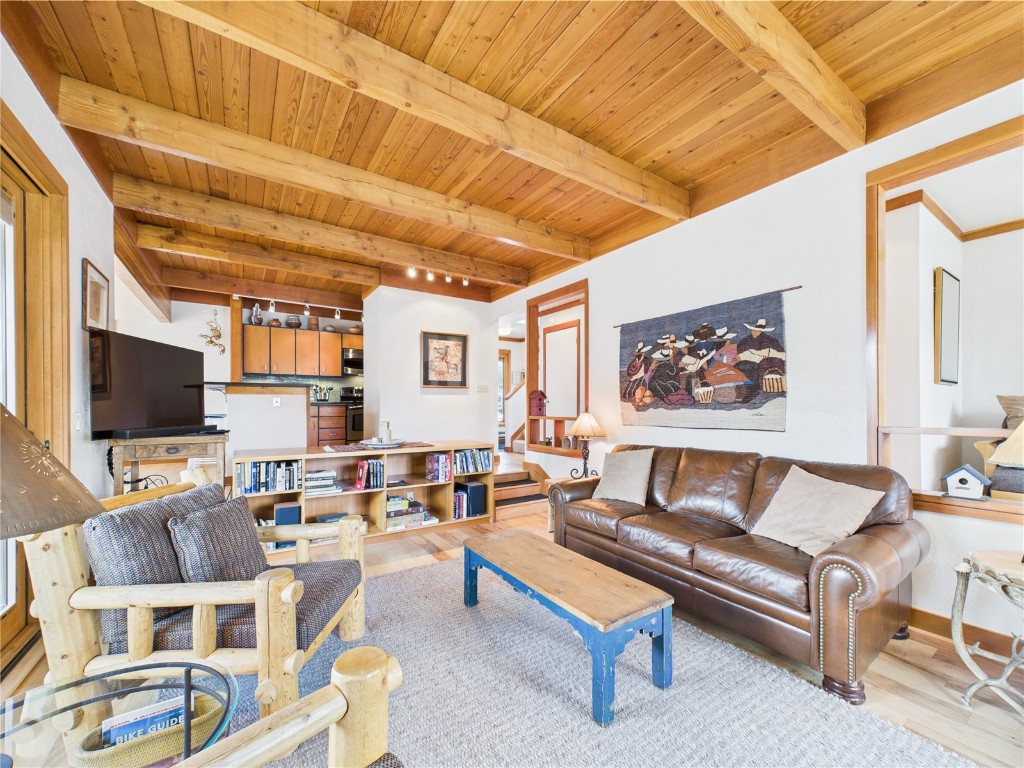 620 Tennis Club Road 1339 Property Photo 7