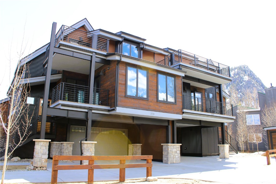Galena Brookside Real Estate Listings Main Image