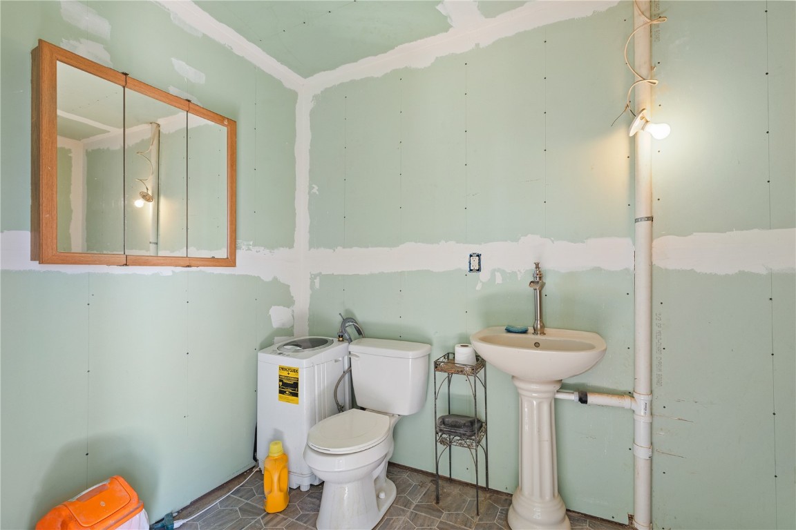 6063 Jackson Road Property Photo 29