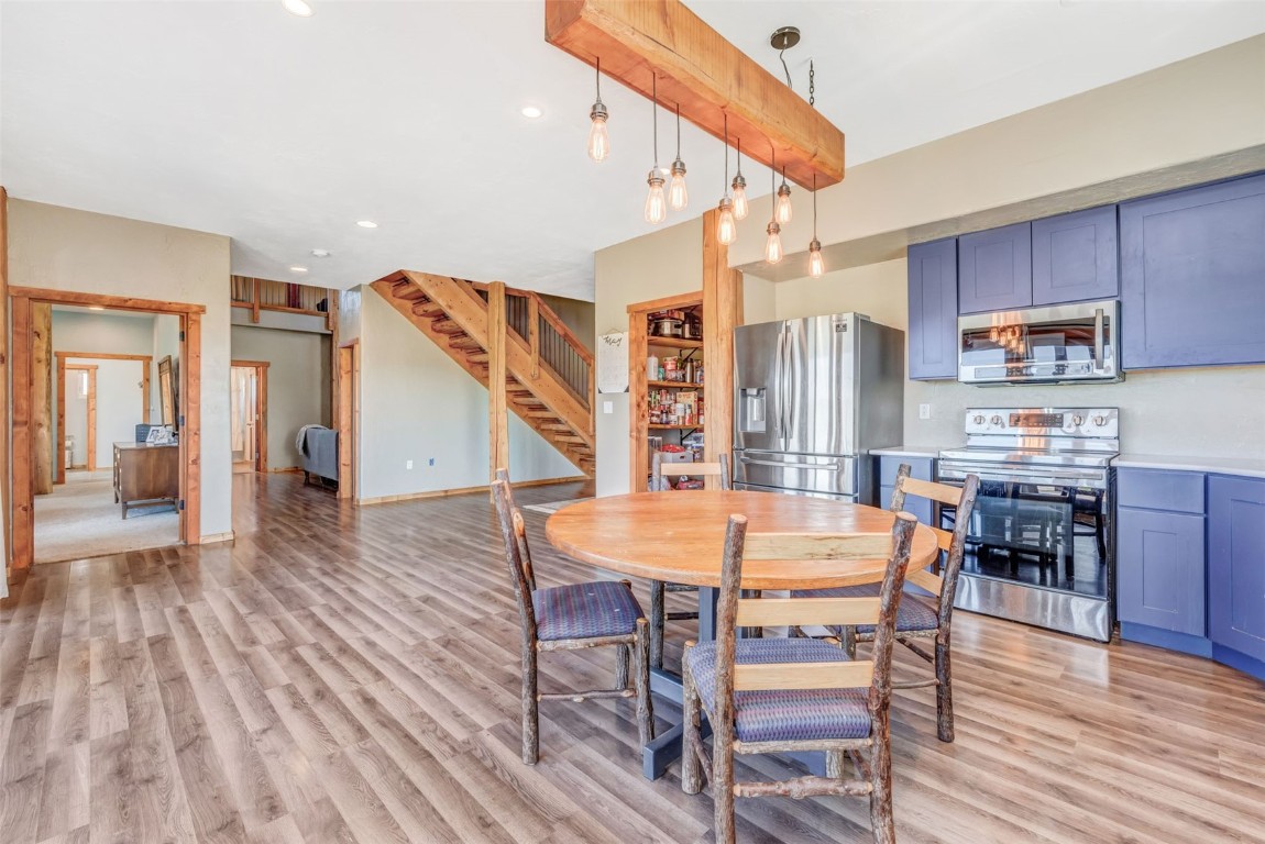 38290 Hillcrest Court Property Photo 18