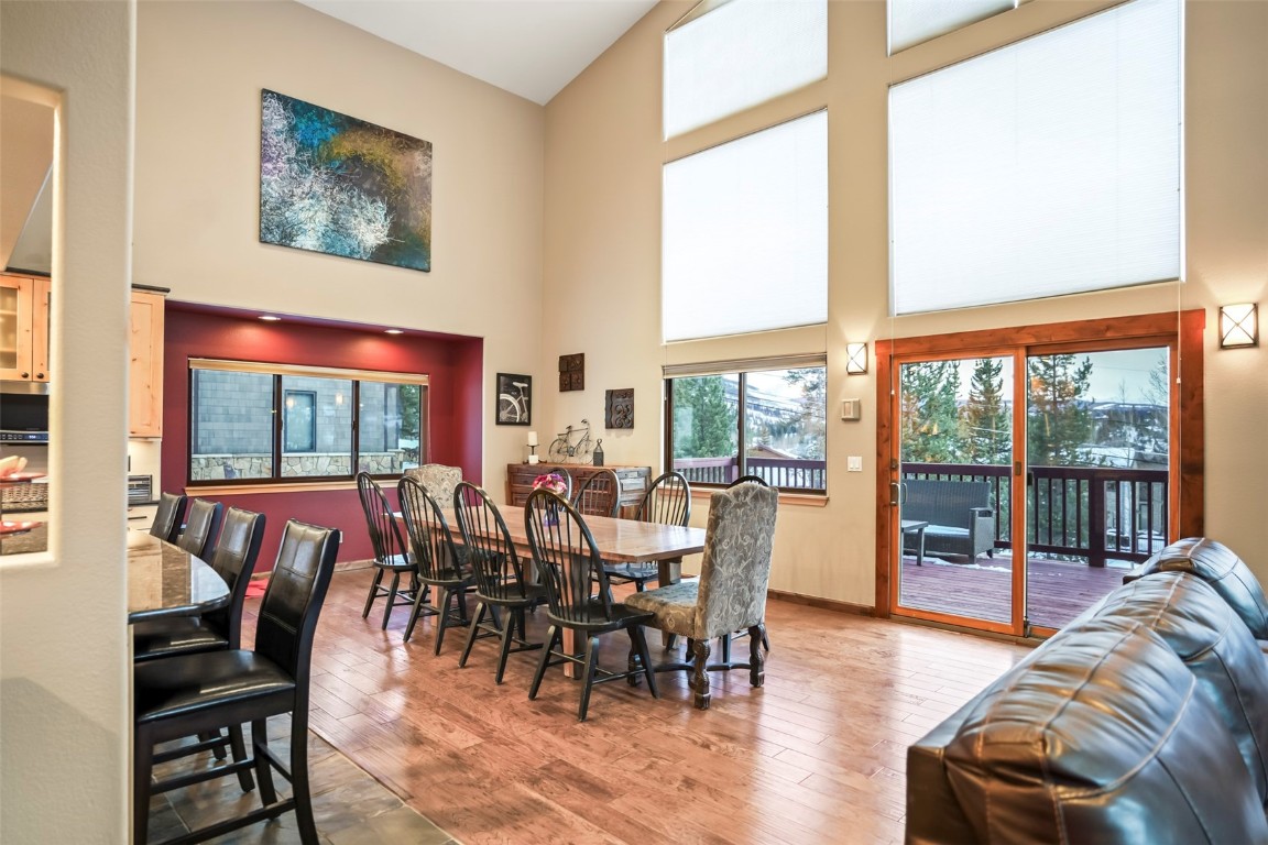 302 Idlewild Drive Property Photo 3
