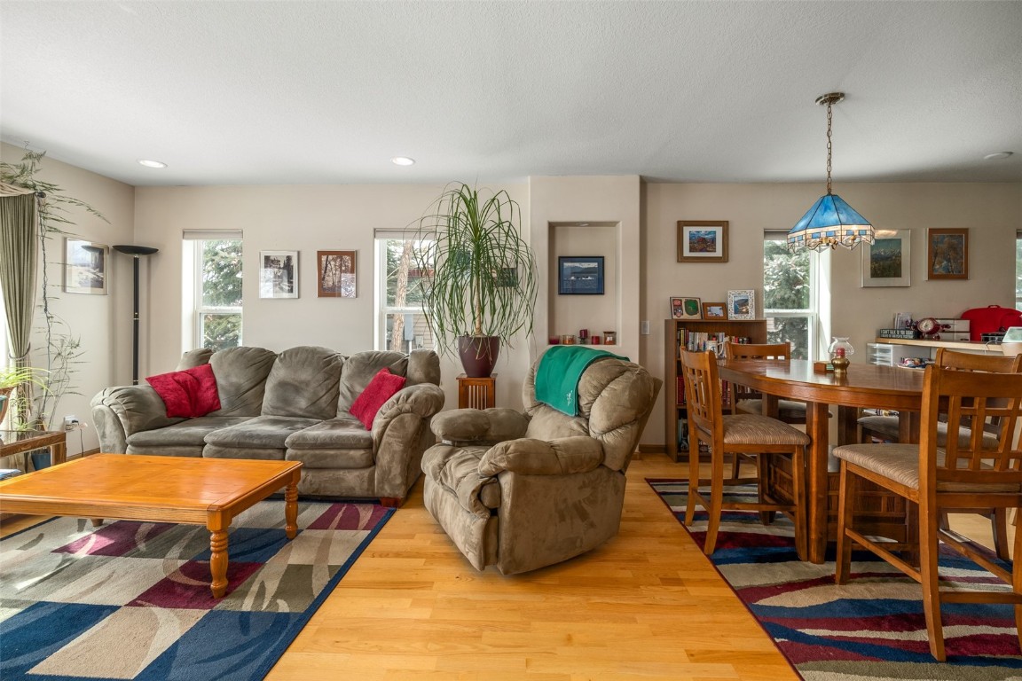 2788 West End Avenue Property Photo 5