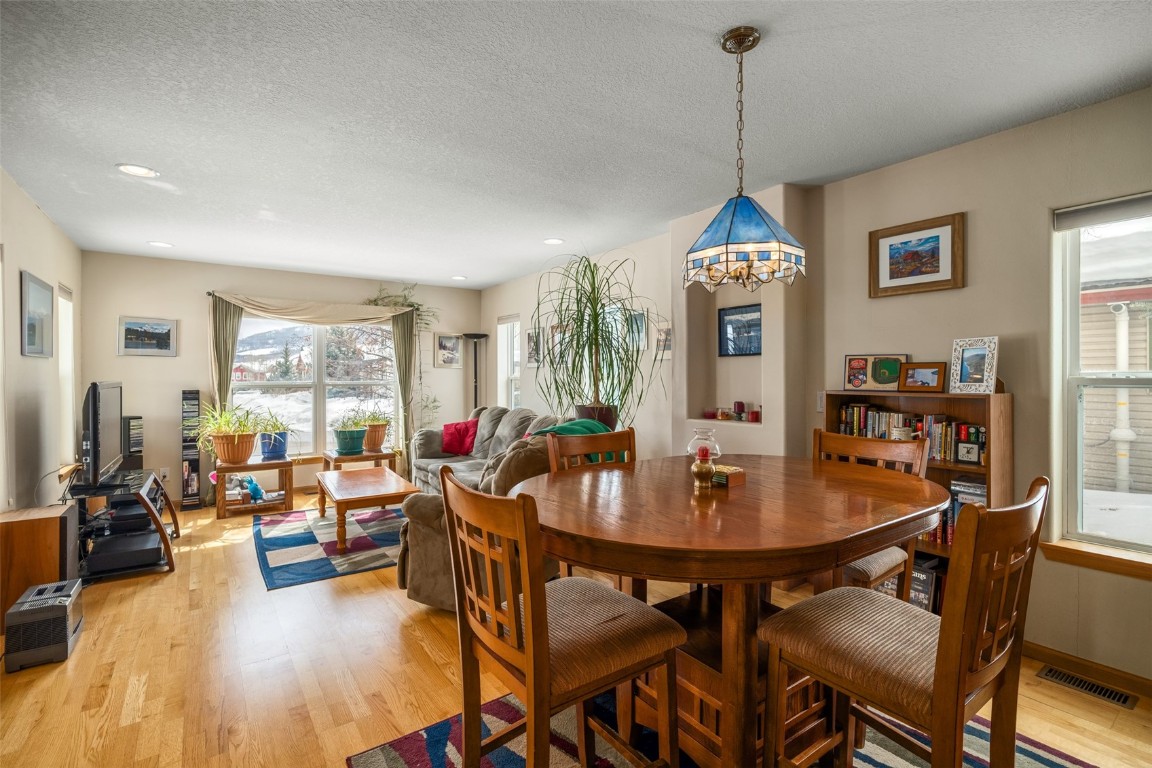 2788 West End Avenue Property Photo 9