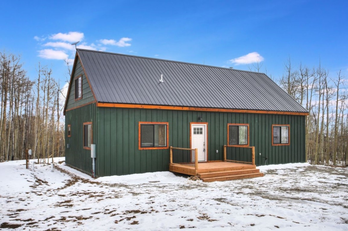 1527 Sheep Ridge Road Property Photo