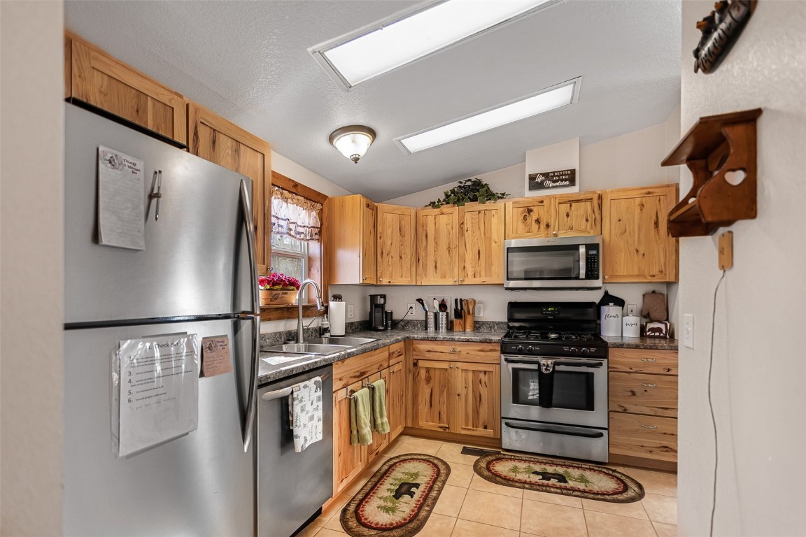 2346 High Creek Road Property Photo 14